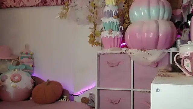 elyink online show from December 18, 2025, 12:20 pm