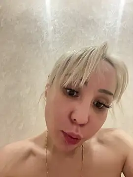 Yulianna Smith online show from February 14, 2026, 1:33 pm