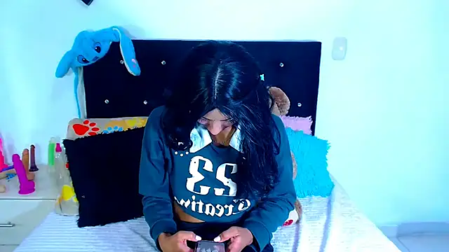 Jenng18 online show from December 17, 2025, 3:22 am