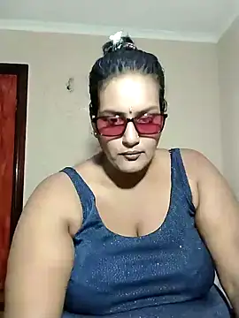 NWC4LYF online show from April 18, 2026, 6:54 pm