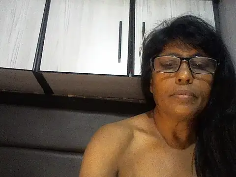 MsAttitude online show from November 26, 2025, 7:19 am