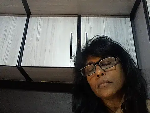 MsAttitude online show from October 10, 2025, 7:09 am