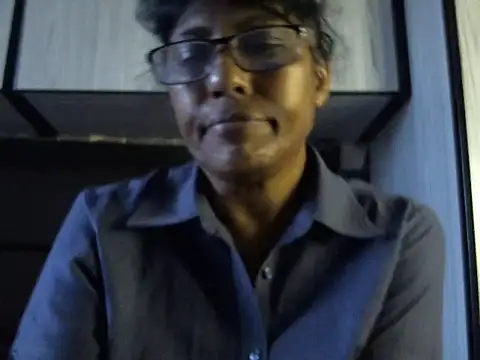 Snapshot of MsAttitude chatting on April 18, 2026, 7:22 am MsAttitude online show from April 18, 2026, 7:22 am