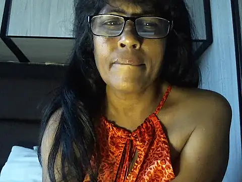 Snapshot of MsAttitude chatting on February 18, 2026, 6:11 am MsAttitude online show from February 18, 2026, 6:11 am