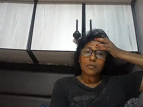 MsAttitude online show from January 9, 2026, 8:32 am