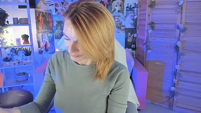 MistyBarnes online show from January 19, 2025, 9:01 am