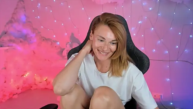 MistyBarnes online show from February 24, 2025, 11:54 am