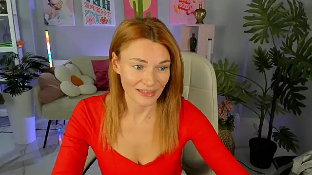 MistyBarnes online show from December 4, 2025, 1:54 pm