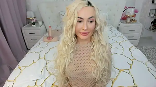 Snapshot of HottieSweetBritney chatting on January 17, 2026, 12:48 am HottieSweetBritney online show from January 17, 2026, 12:48 am