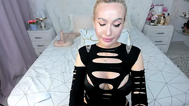 HottieSweetBritney online show from May 16, 2026, 1:26 am