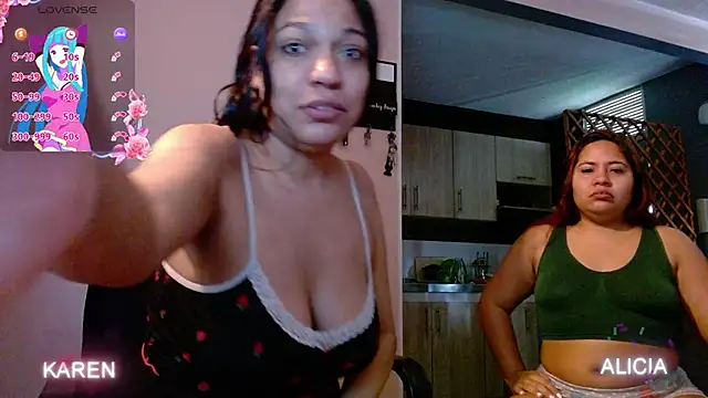 Snapshot of Karen_sex92 chatting on January 18, 2026, 1:25 pm Karen sex92 online show from January 18, 2026, 1:25 pm