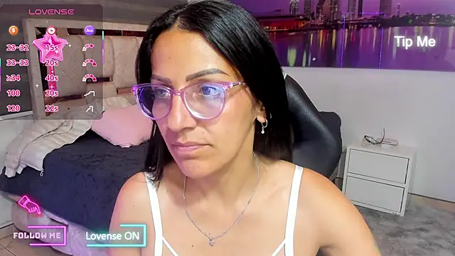 alma blue online show from March 7, 2026, 11:43 pm