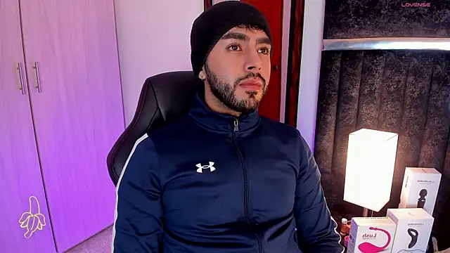 ItsMeEros online show from February 11, 2025, 9:14 pm