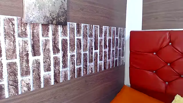 dirtydolltsx online show from February 5, 2026, 10:11 am