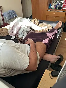 CoolBiDude online show from March 25, 2026, 2:49 pm