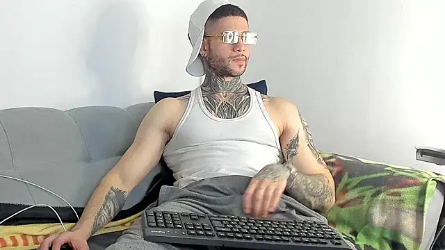 Snapshot of _jamesleandros1 chatting on November 27, 2025, 4:46 am jamesleandros1 online show from November 27, 2025, 4:46 am