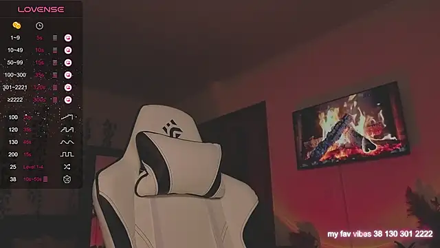 Snapshot of Juliette_Sunshine chatting on February 6, 2026, 11:12 pm Juliette Sunshine online show from February 6, 2026, 11:12 pm