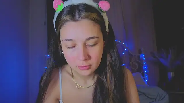 Funny Bunny online show from April 5, 2026, 1:23 am