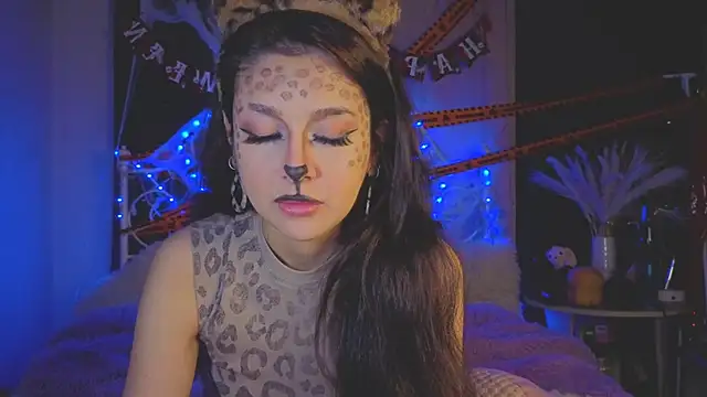 Funny Bunny online show from November 2, 2025, 1:21 am