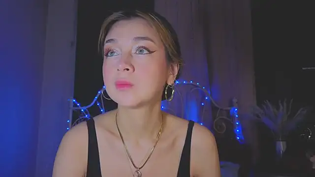 Funny Bunny online show from April 7, 2026, 11:17 pm