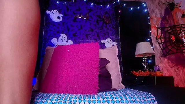 naomi kyse online show from October 18, 2025, 3:08 am