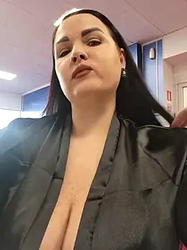 GeorgiaLerox online show from March 3, 2025, 12:50 pm