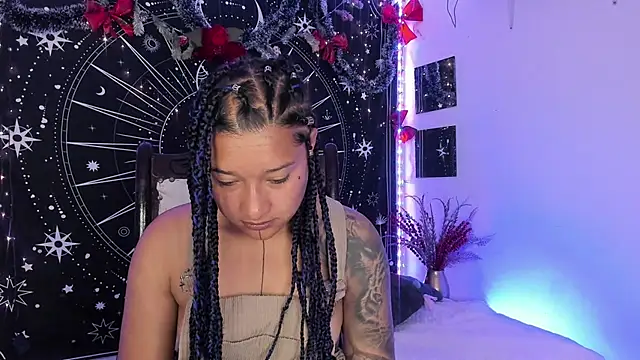 Eva Lee  online show from December 4, 2025, 8:57 am