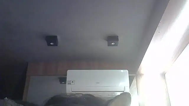 Skinny-Kitten online show from June 6, 2026, 3:34 am