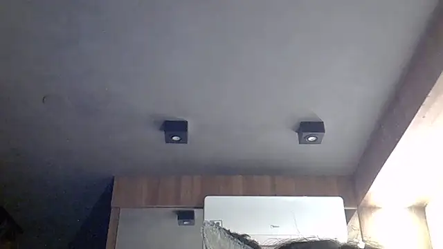 Skinny-Kitten online show from June 9, 2026, 9:38 pm