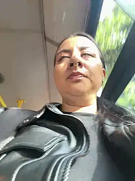 Snapshot of Abril_Luv chatting on May 12, 2026, 12:11 pm Abril Luv online show from May 12, 2026, 12:11 pm