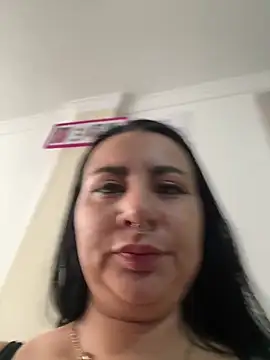 Snapshot of Abril_Luv chatting on May 22, 2026, 1:09 pm Abril Luv online show from May 22, 2026, 1:09 pm
