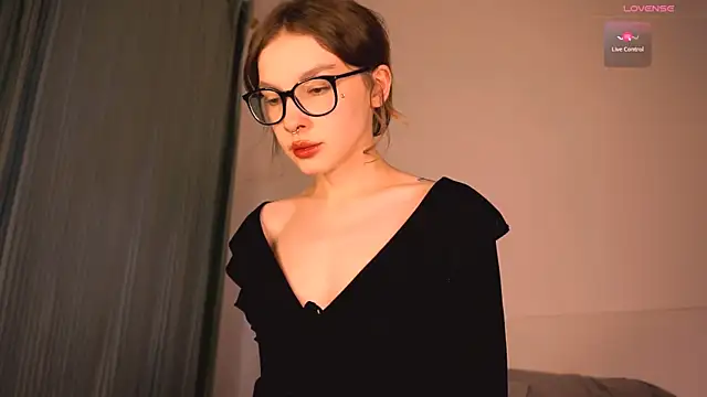 morphesoull online show from November 12, 2025, 1:04 pm