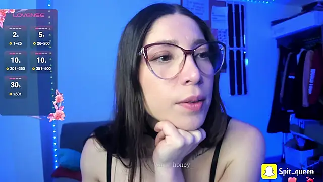 Spit queen online show from May 19, 2026, 1:40 pm