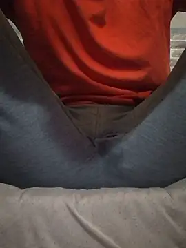 Snapshot of Adamvarga0318 chatting on February 20, 2025, 12:25 pm Adamvarga0318 online show from February 20, 2025, 12:25 pm