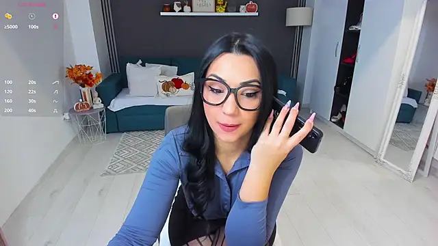 Christall StarXX online show from October 10, 2025, 7:04 pm