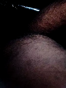 adicma123 online show from October 31, 2025, 9:43 pm