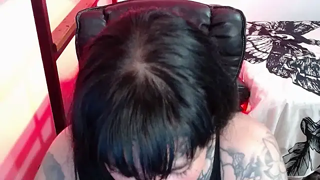 VampGirl1 online show from January 12, 2025, 5:01 pm