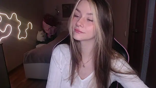 Snapshot of jeann_elsaa chatting on February 2, 2025, 6:14 am jeann elsaa online show from February 2, 2025, 6:14 am