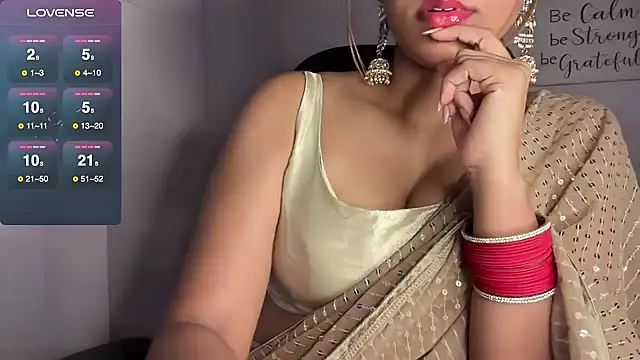 Snapshot of Queen_Sakhi chatting on January 30, 2025, 4:24 pm Queen Sakhi online show from January 30, 2025, 4:24 pm