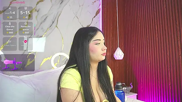 haylie  online show from February 24, 2025, 4:38 am