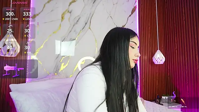 haylie  online show from March 13, 2025, 1:32 am