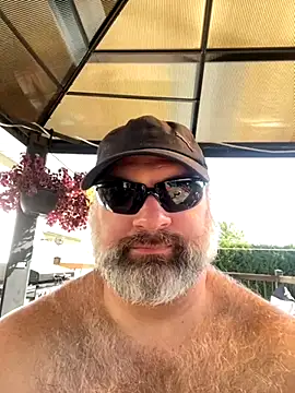 fat cock 4 you online show from October 3, 2025, 3:46 pm