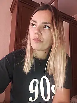 KrissSexi online show from October 10, 2025, 7:09 am