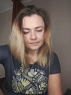 KrissSexi online show from November 6, 2025, 12:09 pm