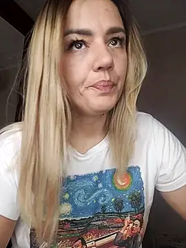 KrissSexi online show from September 15, 2025, 4:57 am