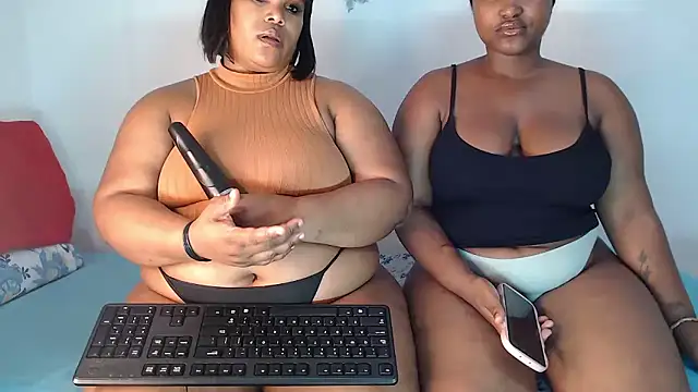 SexyAmeena2002 online show from January 8, 2026, 9:32 pm