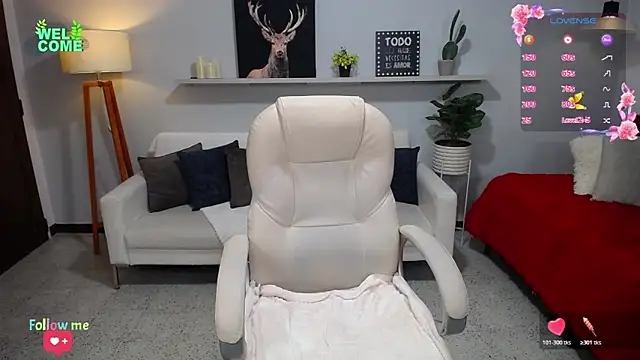 Bianca     online show from October 18, 2025, 10:45 pm