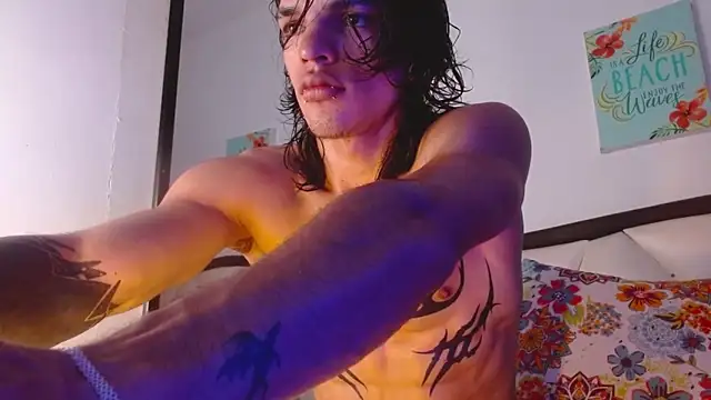 AlbertBernal69 online show from October 28, 2025, 11:53 am