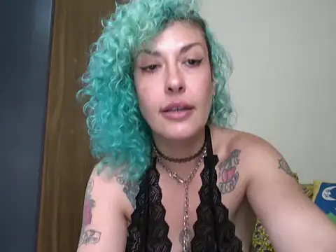 Snapshot of MariLouM chatting on March 3, 2026, 5:31 pm MariLouM online show from March 3, 2026, 5:31 pm