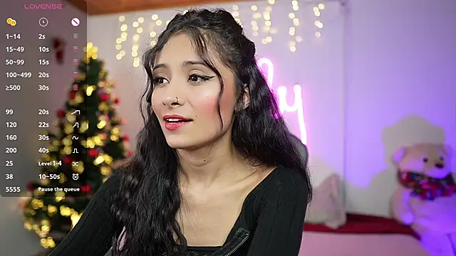 Snapshot of emily_smittt chatting on December 2, 2024, 11:13 pm emily smittt online show from December 2, 2024, 11:13 pm